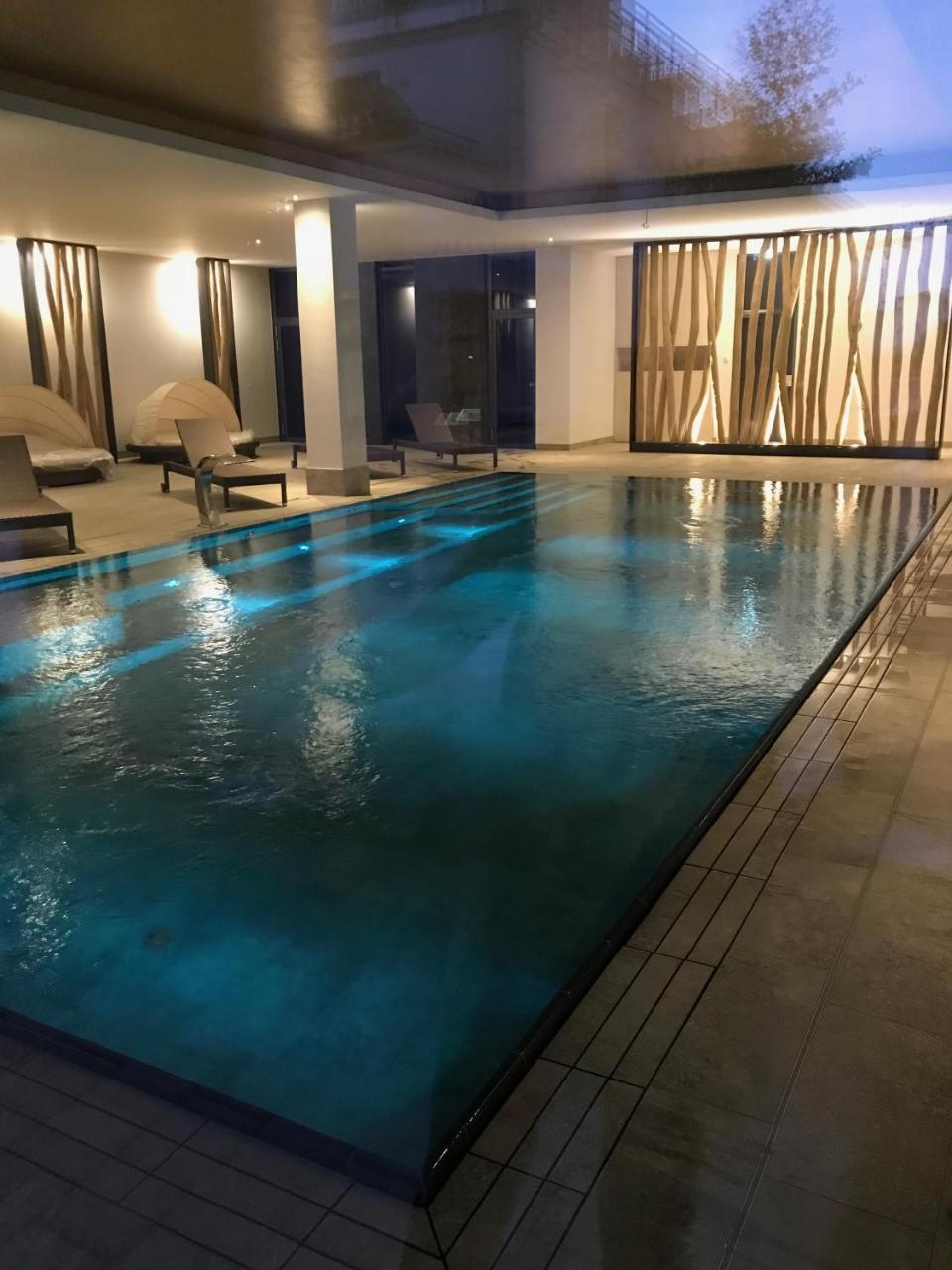 Aparthotel Waterkant Suites Бергеренде-Ретвіш Екстер'єр фото